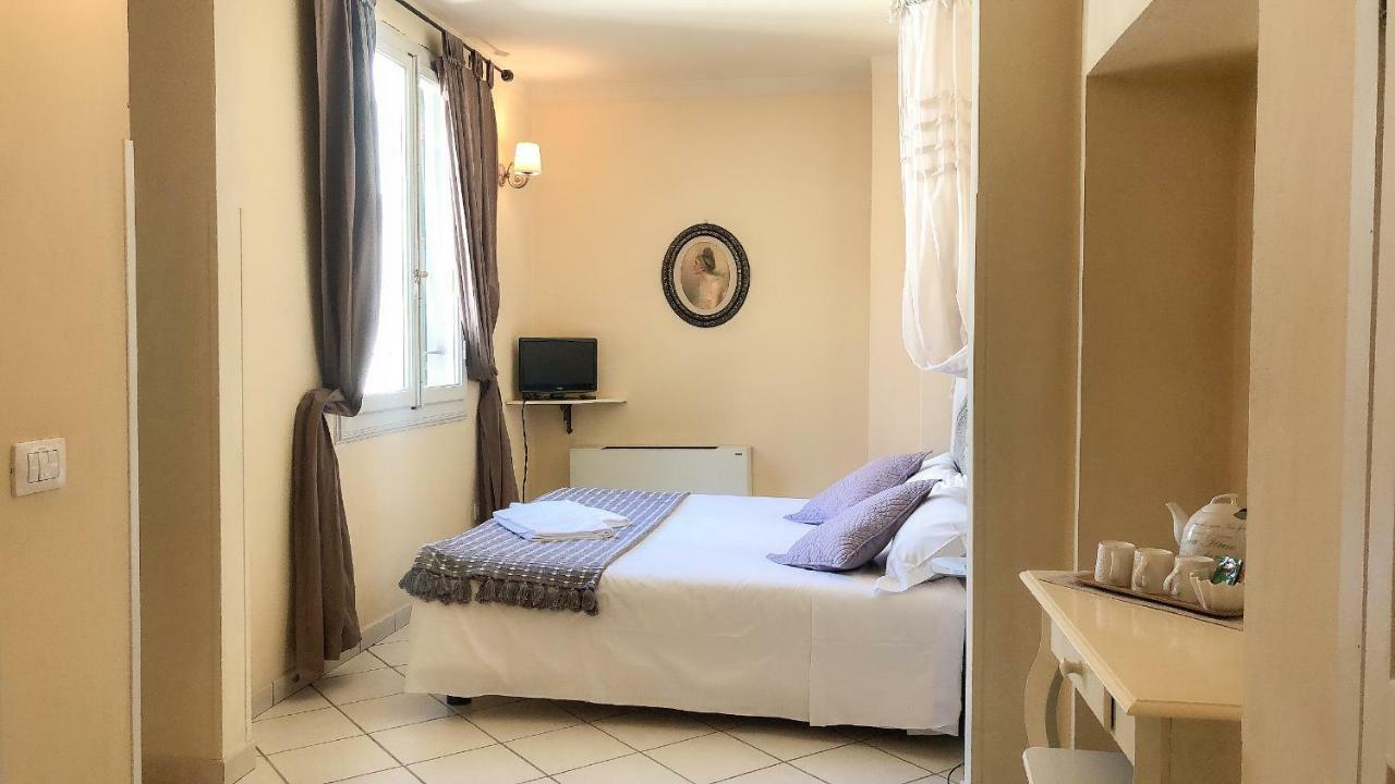B&B Life Style Novecento Florence Exterior photo